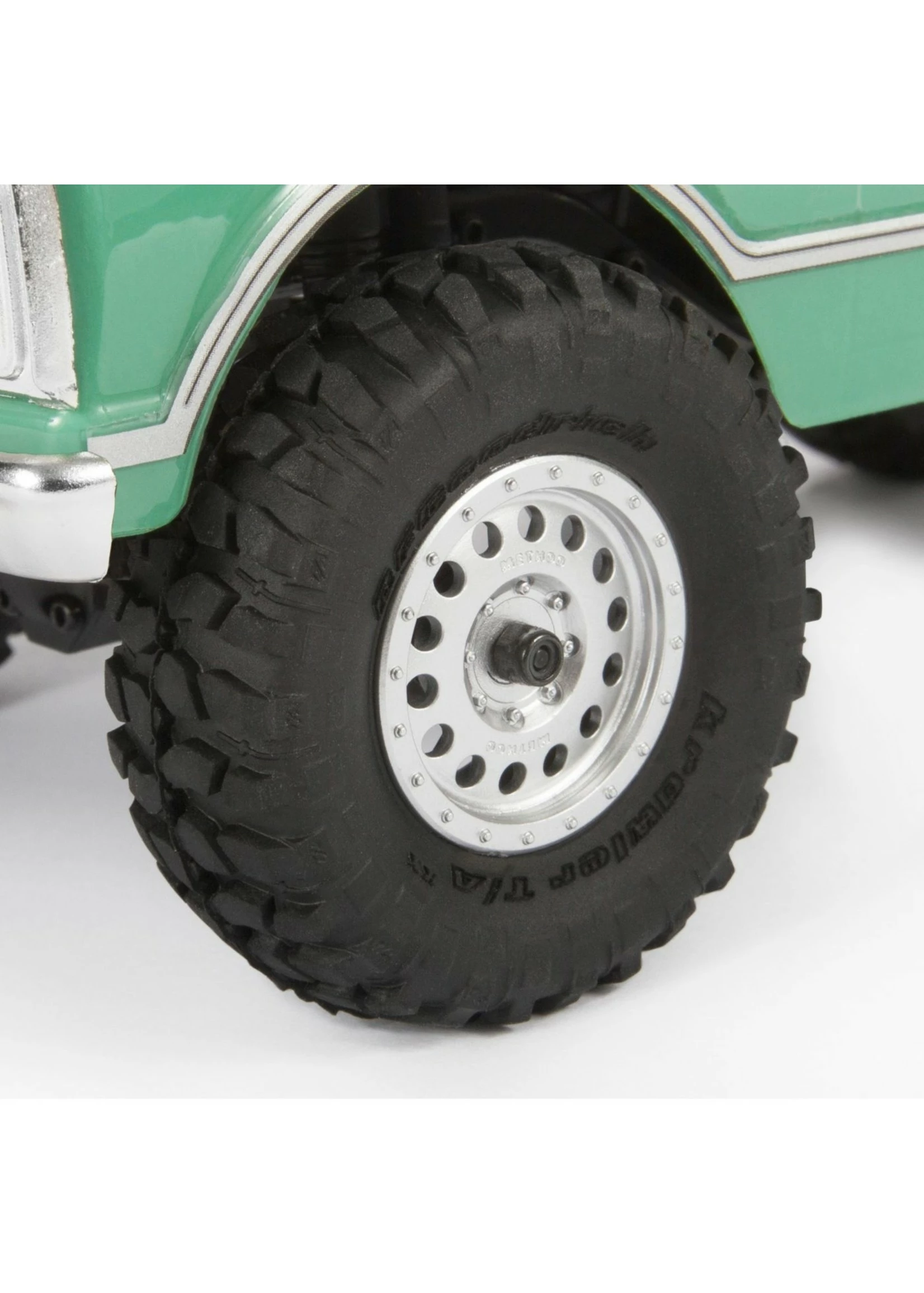 Axial 1/24 SCX24 1967 Chevrolet C10 4WD Truck Brushed RTR - Light Green - Image 9