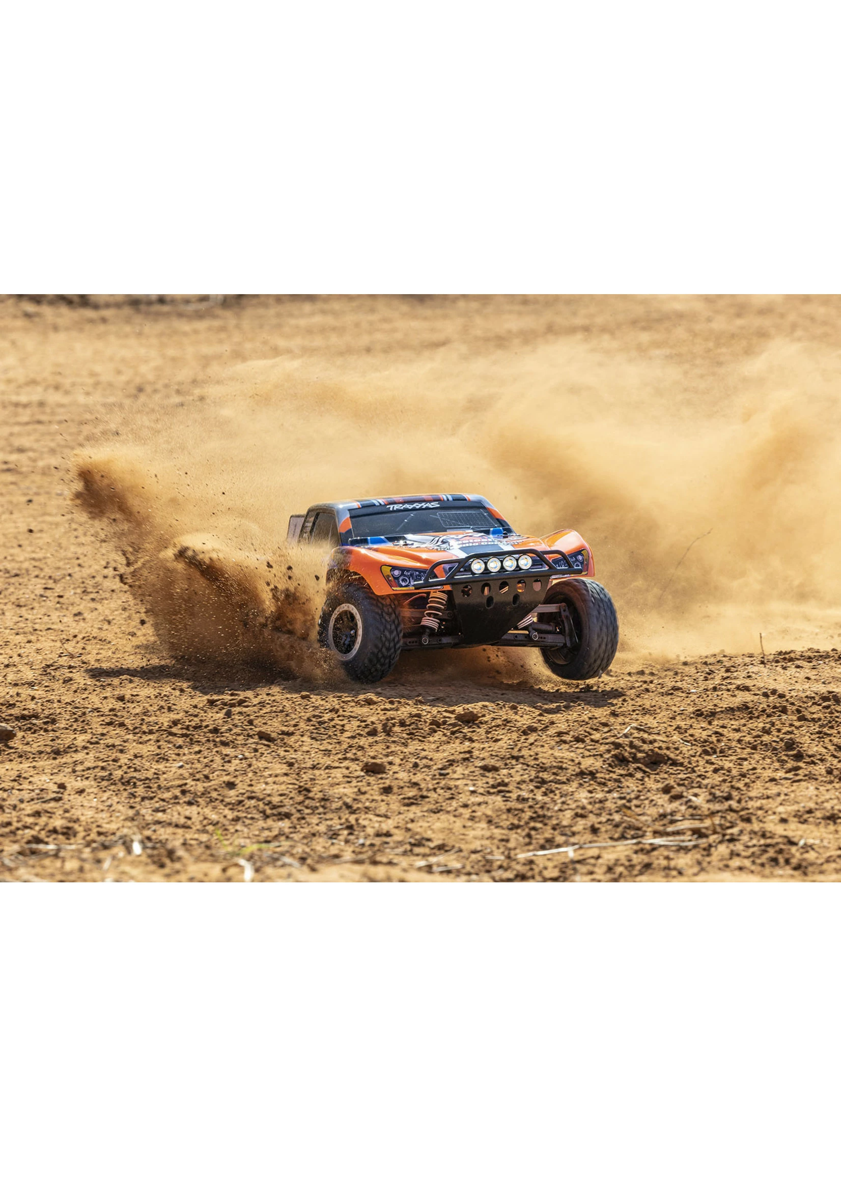 Traxxas 1/10 Slash 4X4 RTR Brushed SCT With LED Lights - Orange - Image 4