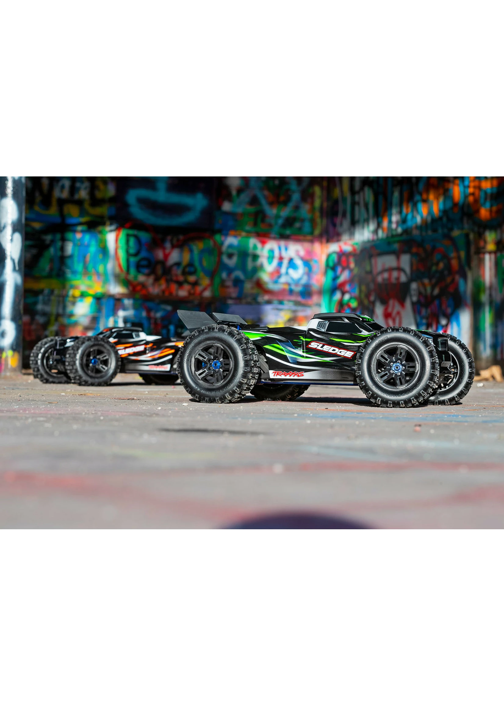 Traxxas 1/8 Sledge 4WD RTR Brushless Monster Truck - Green - Image 9